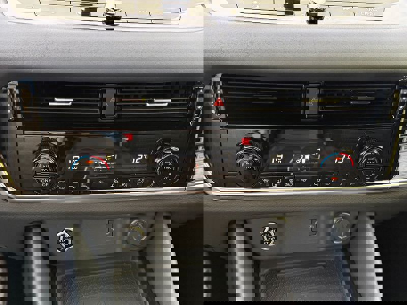 Image Nissan QASHQAI 1.3 158 Tekna Full leds GPS TVA Caméra pano Carplay HUD Sièges élec Régul Clim auto Gtie 1 an